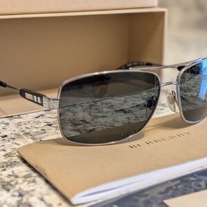 Burberry Men’s Silver Frame Sunglasses with Dark Lenses